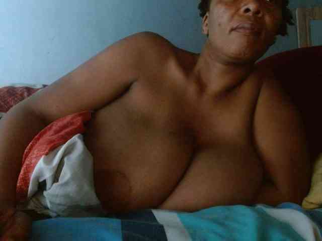 diamondboobs44dddx webcam