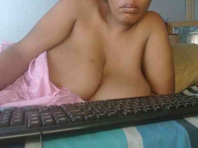 diamondboobs44dddx webcam