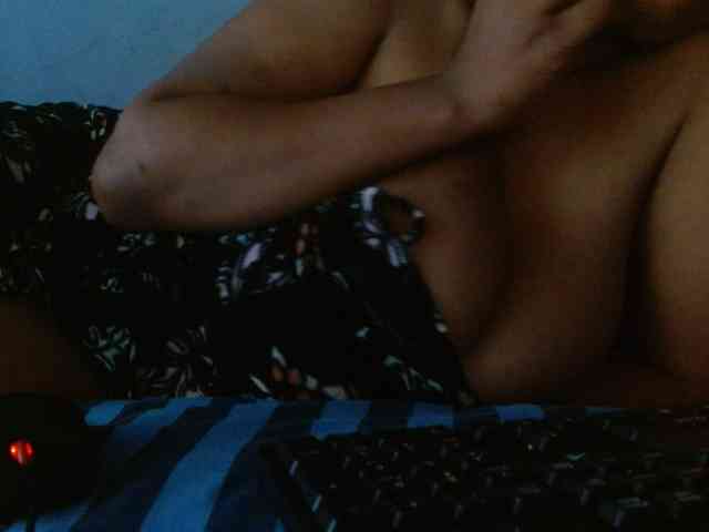 diamondboobs44dddx webcam