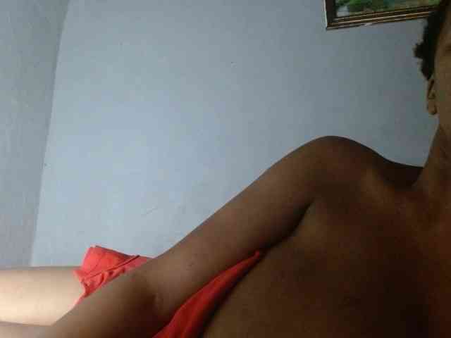 diamondboobs44dddx webcam