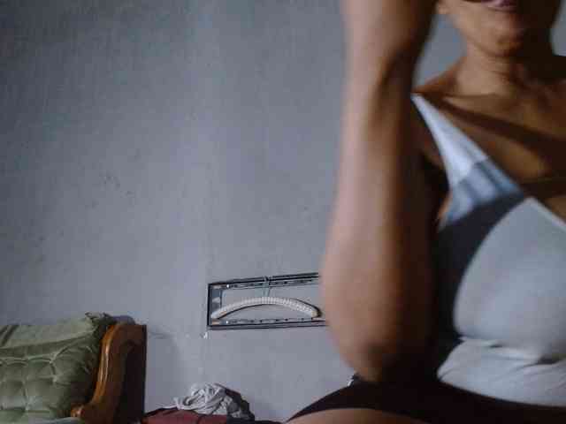 diamondboobs44dddx webcam