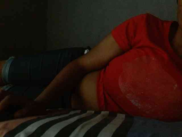 diamondboobs44dddx webcam