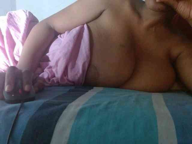 diamondboobs44dddx webcam