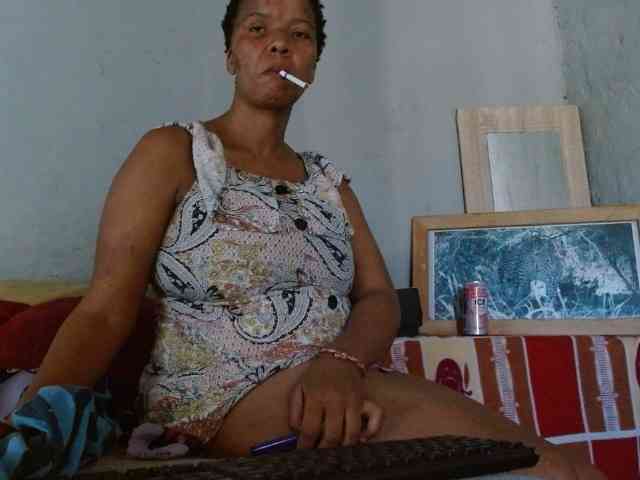 diamondboobs44dddx webcam