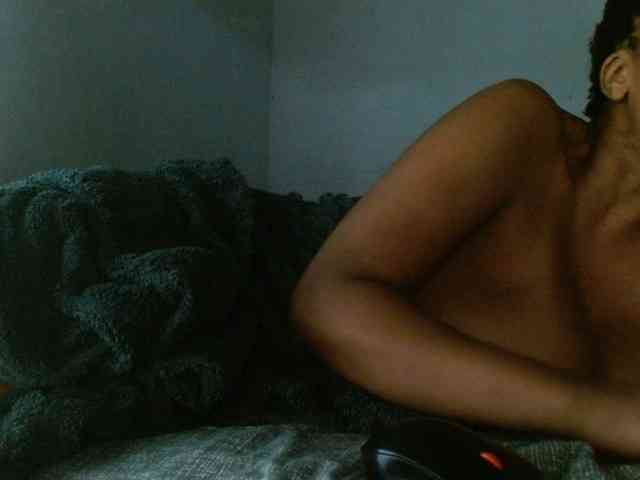 diamondboobs44dddx webcam