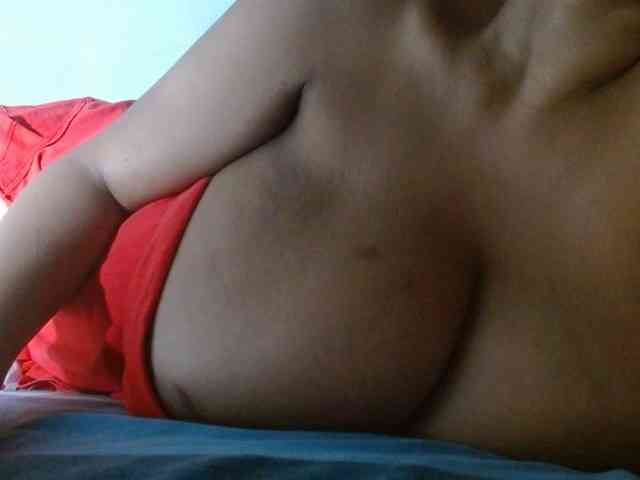 diamondboobs44dddx webcam