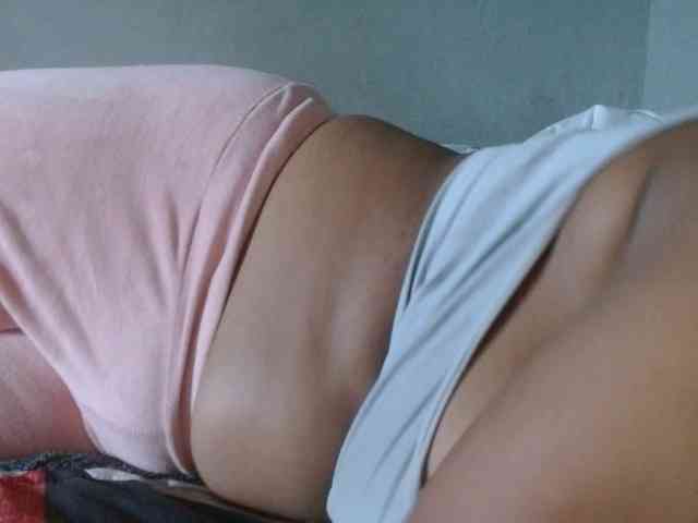diamondboobs44dddx webcam