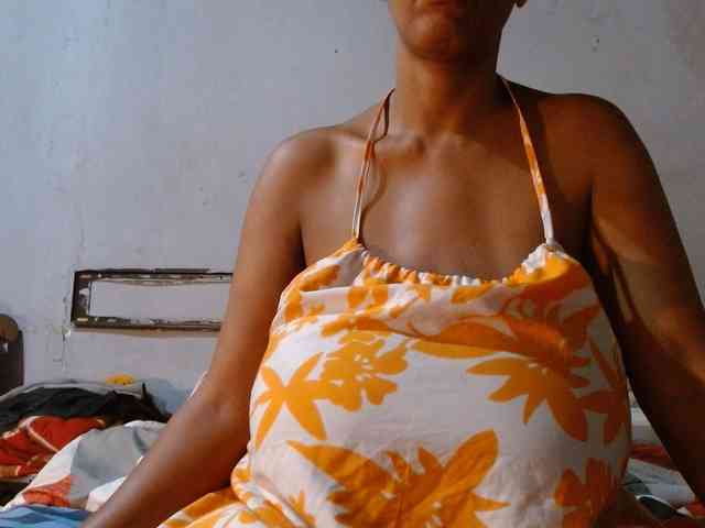 diamondboobs44dddx webcam