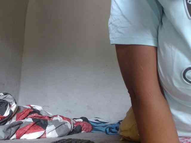 diamondboobs44dddx webcam