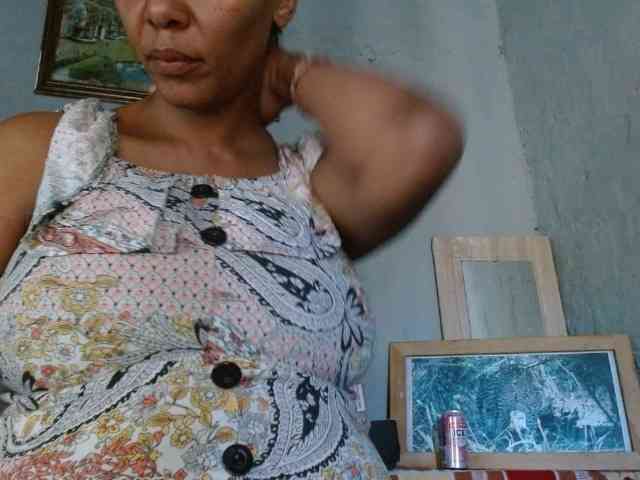 diamondboobs44dddx webcam