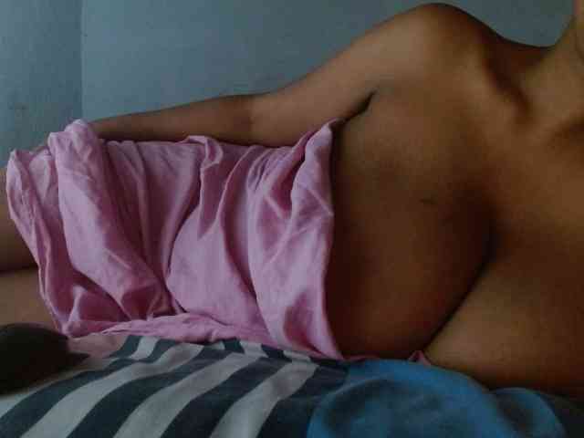 diamondboobs44dddx webcam