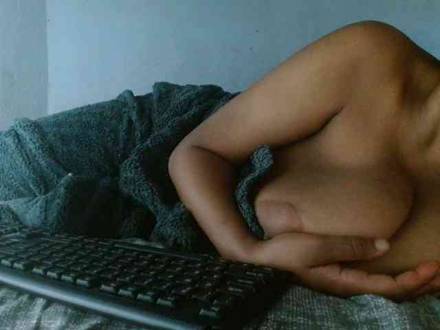 diamondboobs44dddx webcam