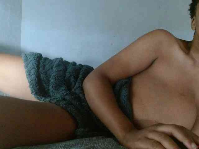 diamondboobs44dddx webcam