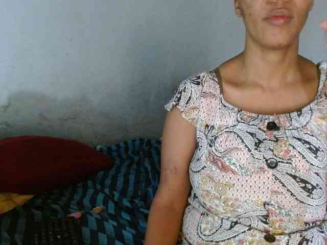 diamondboobs44dddx webcam