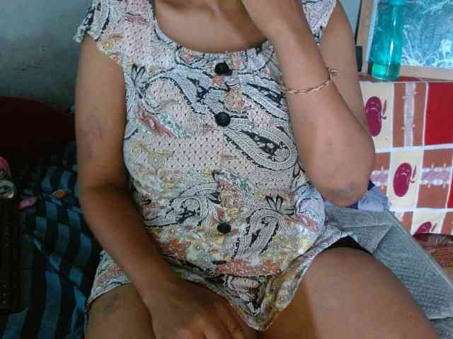 diamondboobs44dddx webcam