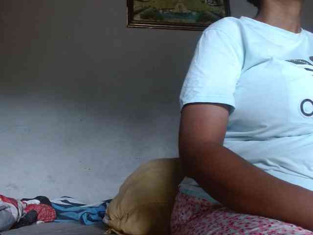 diamondboobs44dddx webcam