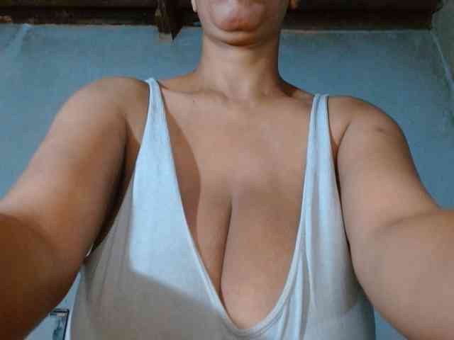 diamondboobs44dddx