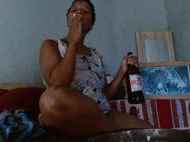 diamondboobs44dddx webcam