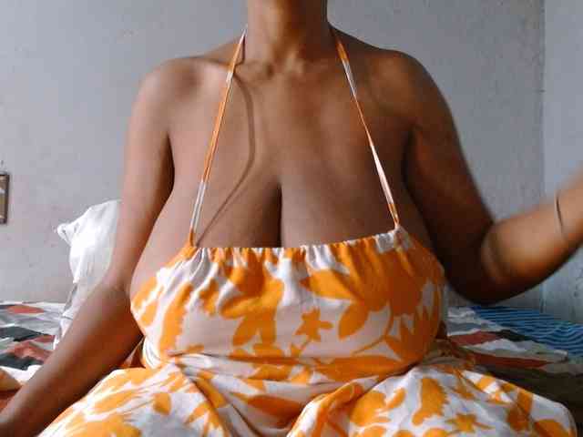 diamondboobs44dddx