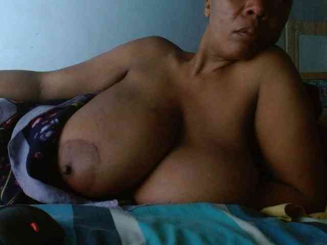 diamondboobs44dddx webcam