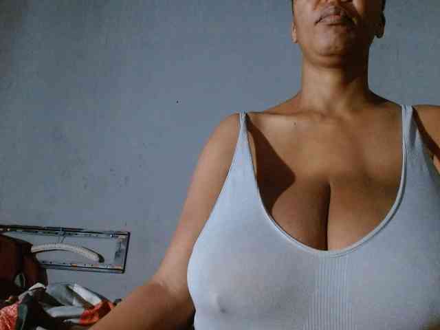 diamondboobs44dddx
