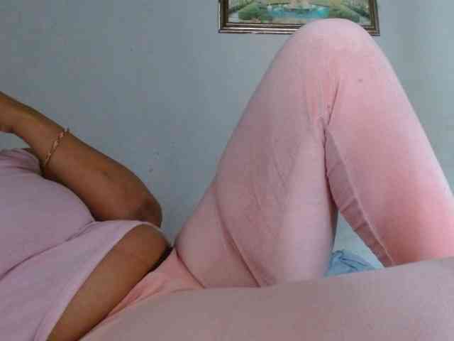 diamondboobs44dddx webcam