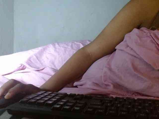 diamondboobs44dddx webcam