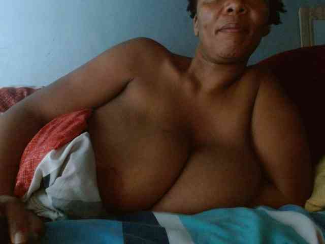 diamondboobs44dddx webcam