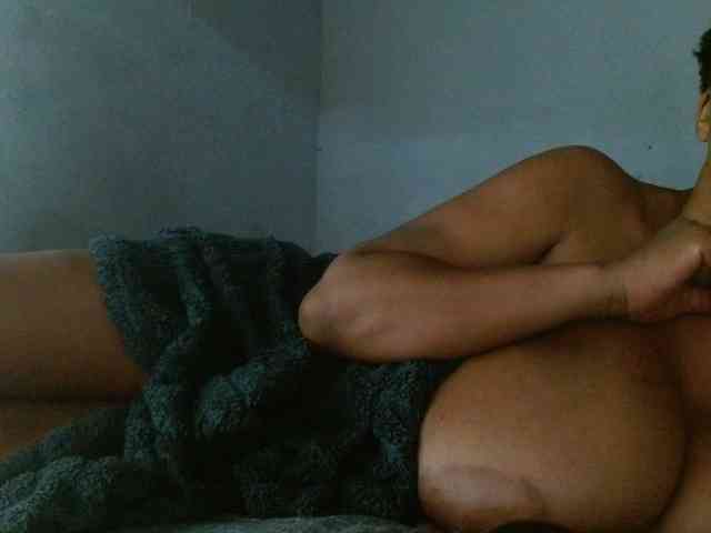 diamondboobs44dddx webcam