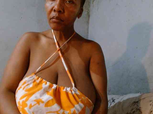 diamondboobs44dddx