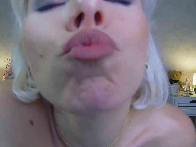 JeniferS webcam