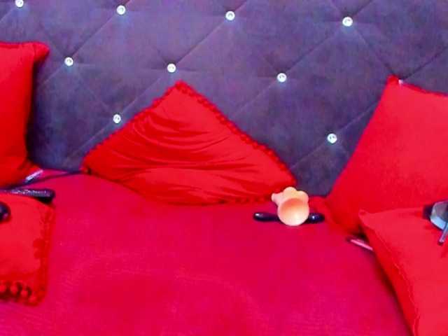 BelleInna live cam on BongaCams