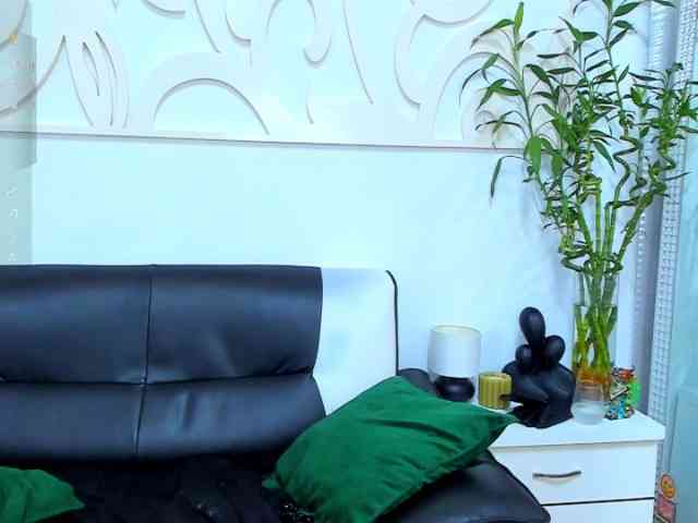 BelleInna webcam