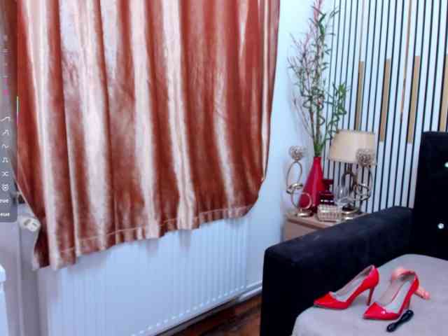 BelleInna webcam