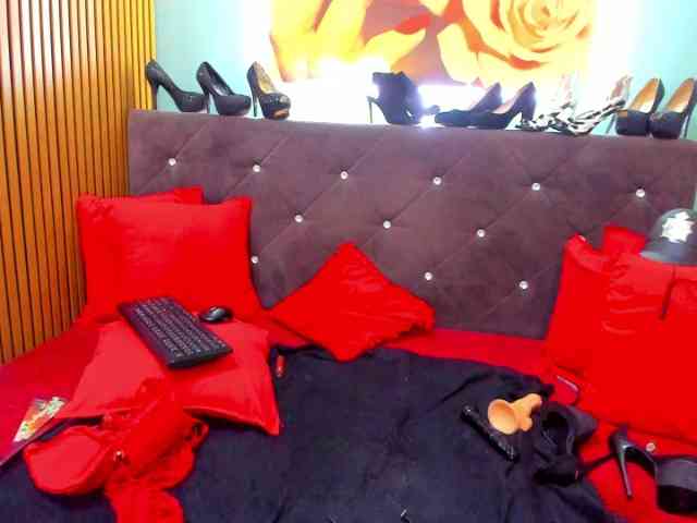 BelleInna webcam