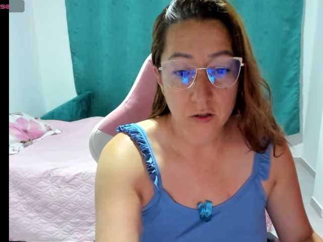 chrystal85 live webcam show