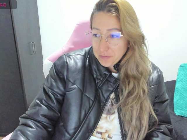 chrystal85's BongaCams show and profile