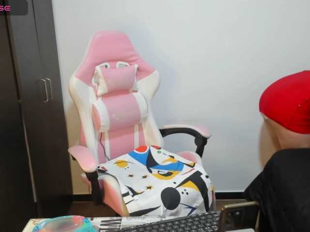 chrystal85 live cam on BongaCams