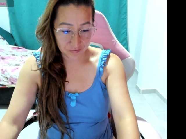 chrystal85 live webcam show