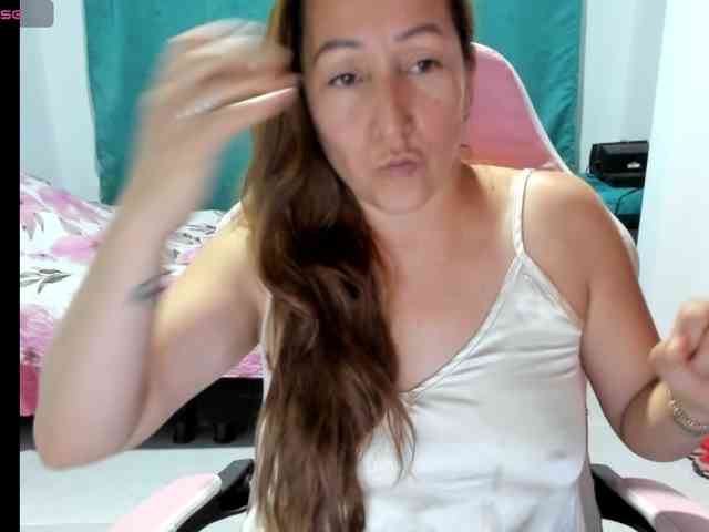 chrystal85 webcam