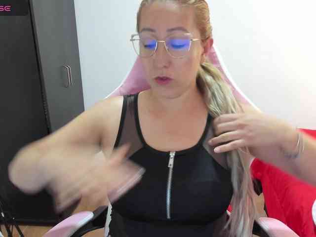 chrystal85 webcam