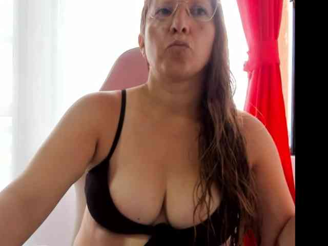 chrystal85 webcam