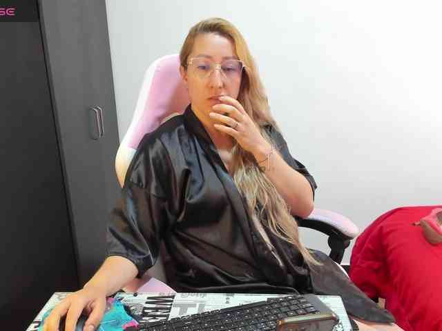 chrystal85 webcam