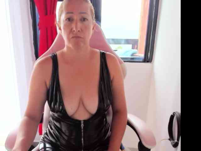 chrystal85