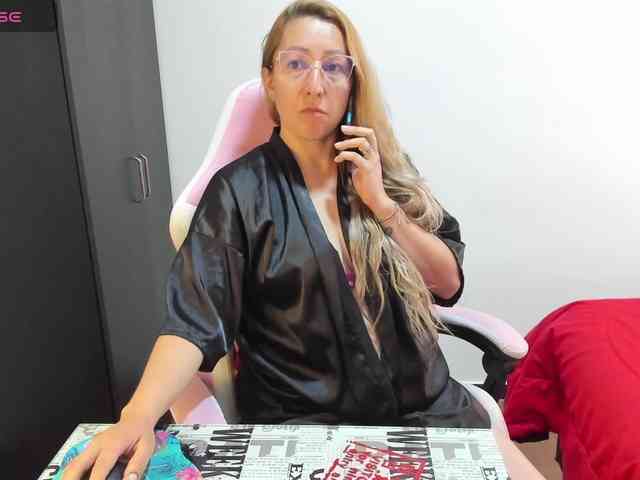 chrystal85 webcam
