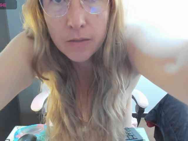 chrystal85 webcam