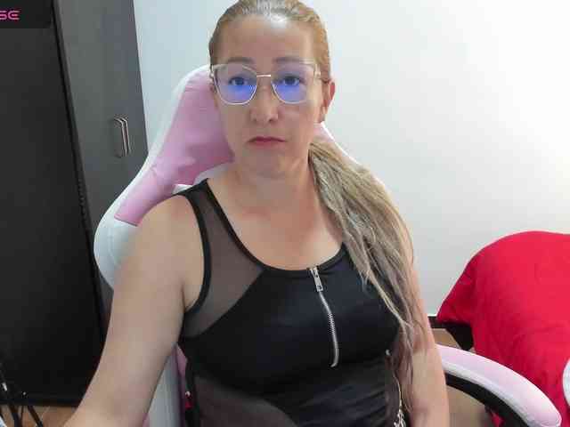 chrystal85 webcam