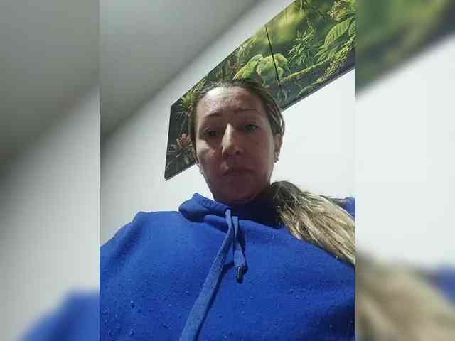 chrystal85 webcam