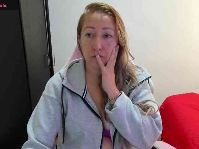 chrystal85 webcam