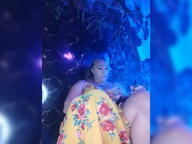 ElizaCutie live cam on BongaCams